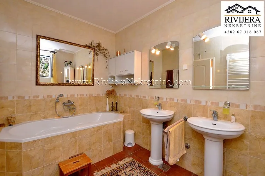 Prodaja, kuća, 229m², Podi, Herceg Novi