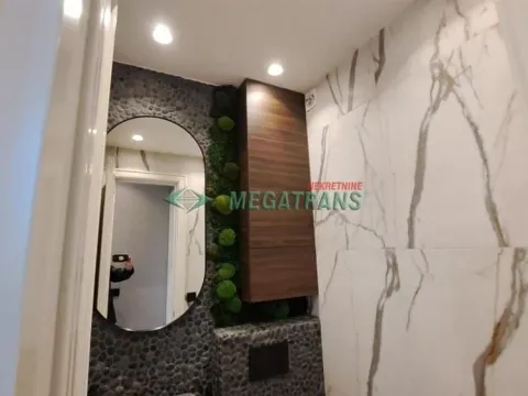 Izdavanje, trosoban stan, 80m², Centar, Novi Sad - image 9