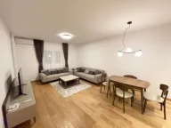 Izdavanje, dvosoban stan, 76m², New City, Podgorica - image 1