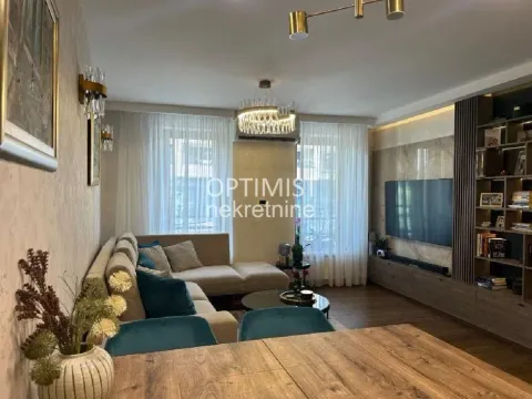 Sale, four bedroom apartment, 110m², Južni Bulevar, Vračar Sve Podlokacije