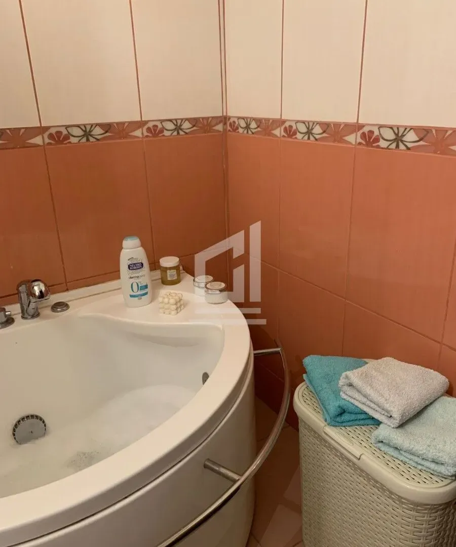 Prodaja, trosoban stan, 86m², Centar, Podgorica