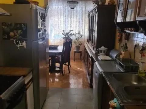 Sale, two bedroom apartment, 80m², Pejton, Podgorica - image 3