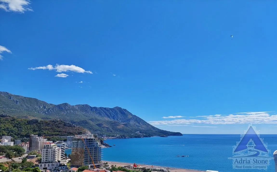 Prodaja, dvosoban stan, 69m², Bečići, Budva