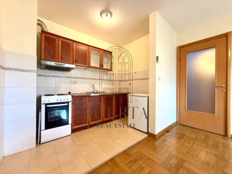 Prodaja, dvosoban stan, 64m², Stari Aerodrom, Podgorica - image 5