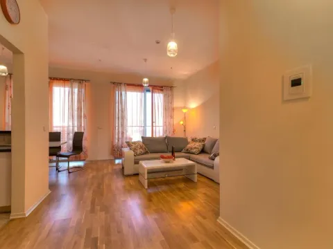 Sale, two bedroom apartment, 83m², Budva, Crna Gora - image 11