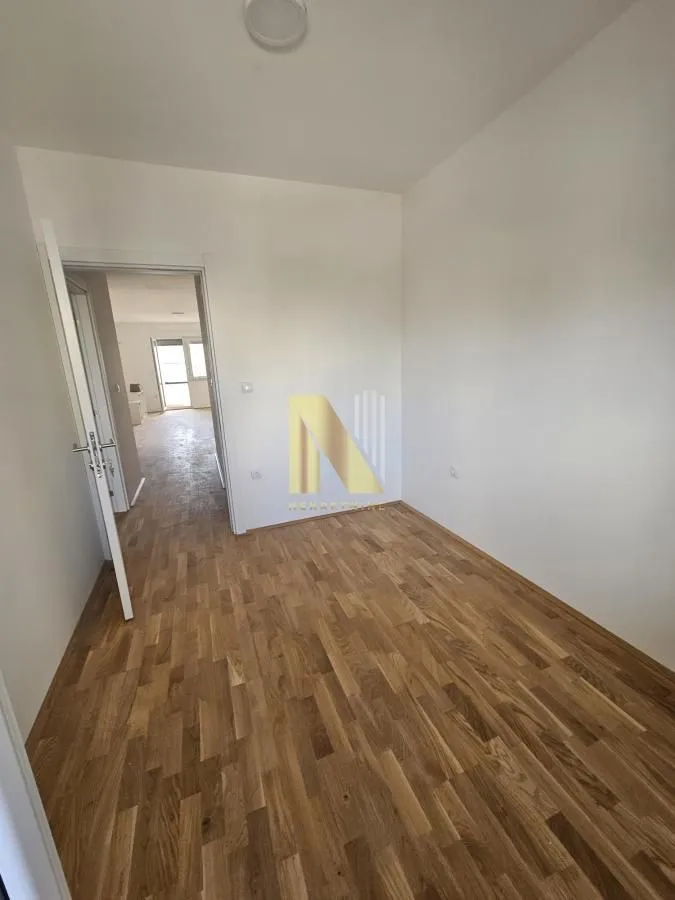 Izdavanje, trosoban stan, 72m², Podbara, Novi Sad Sve Podlokacije