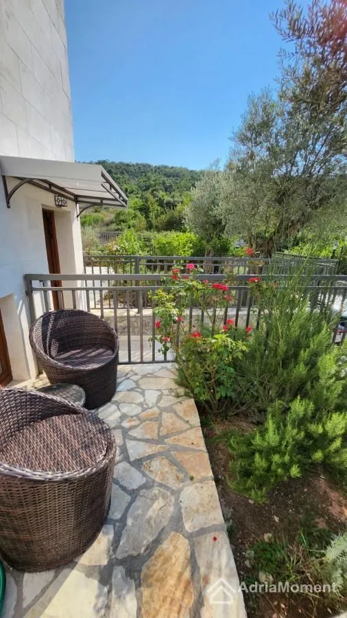 Prodaja, jednosoban stan, 77m², Đuraševići, Tivat