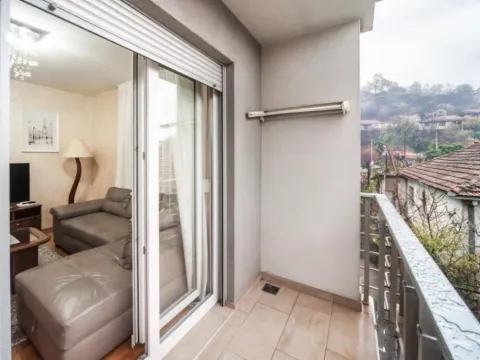 Izdavanje, dvosoban stan, 56m², Momišići, Podgorica - image 4