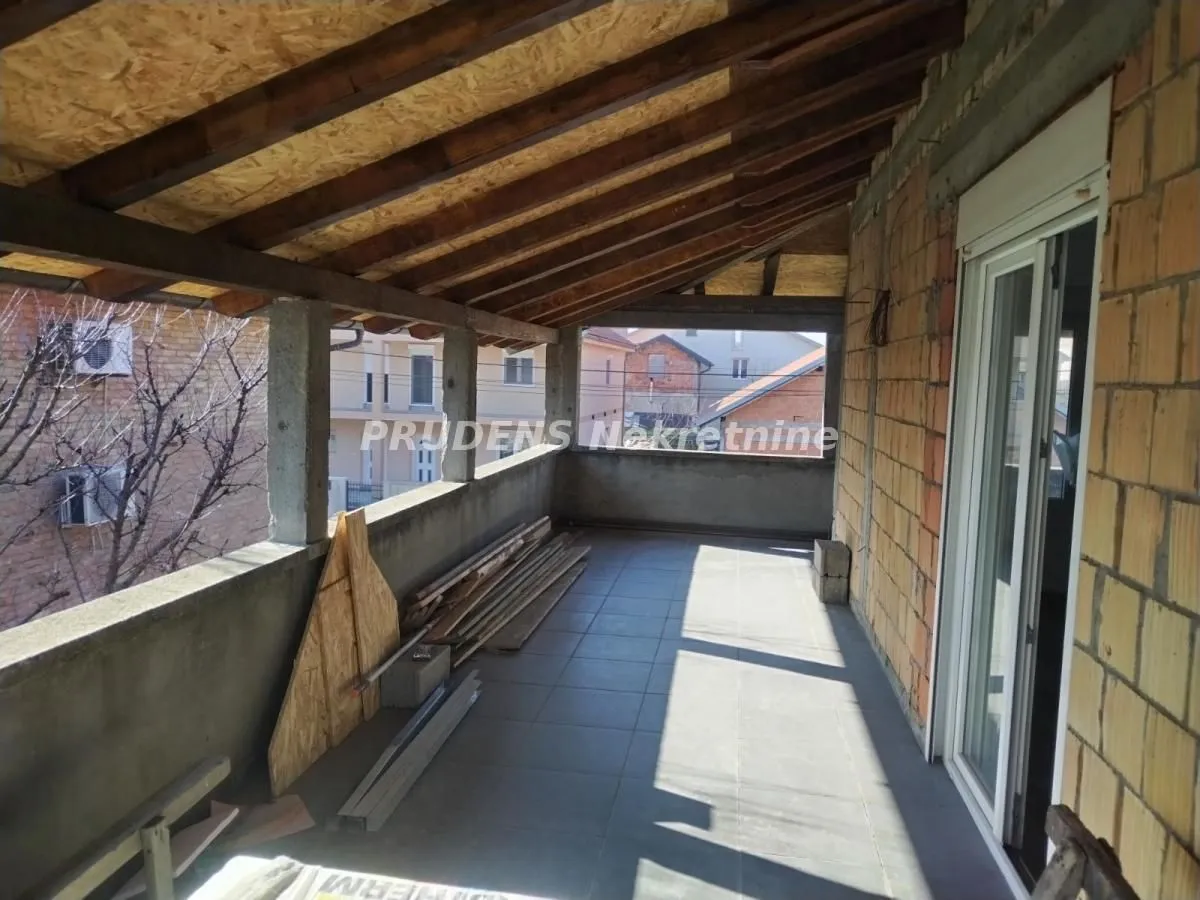 Sale, house, 281m², Surčin, Beograd