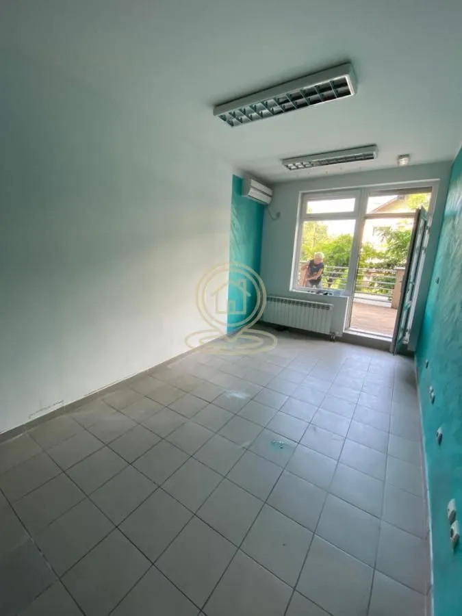 Rent, office space, 20m², Čukarica, Beograd