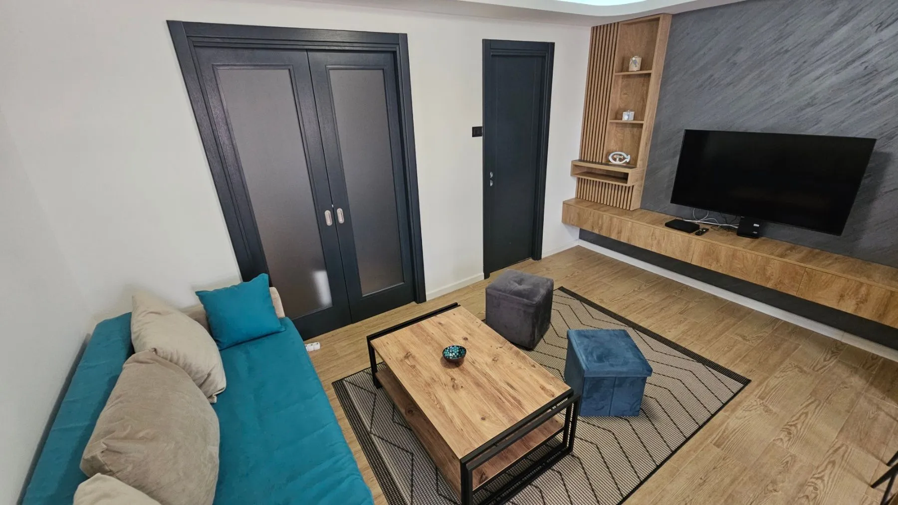 Izdavanje, stan, 35m², Budva, Crna Gora