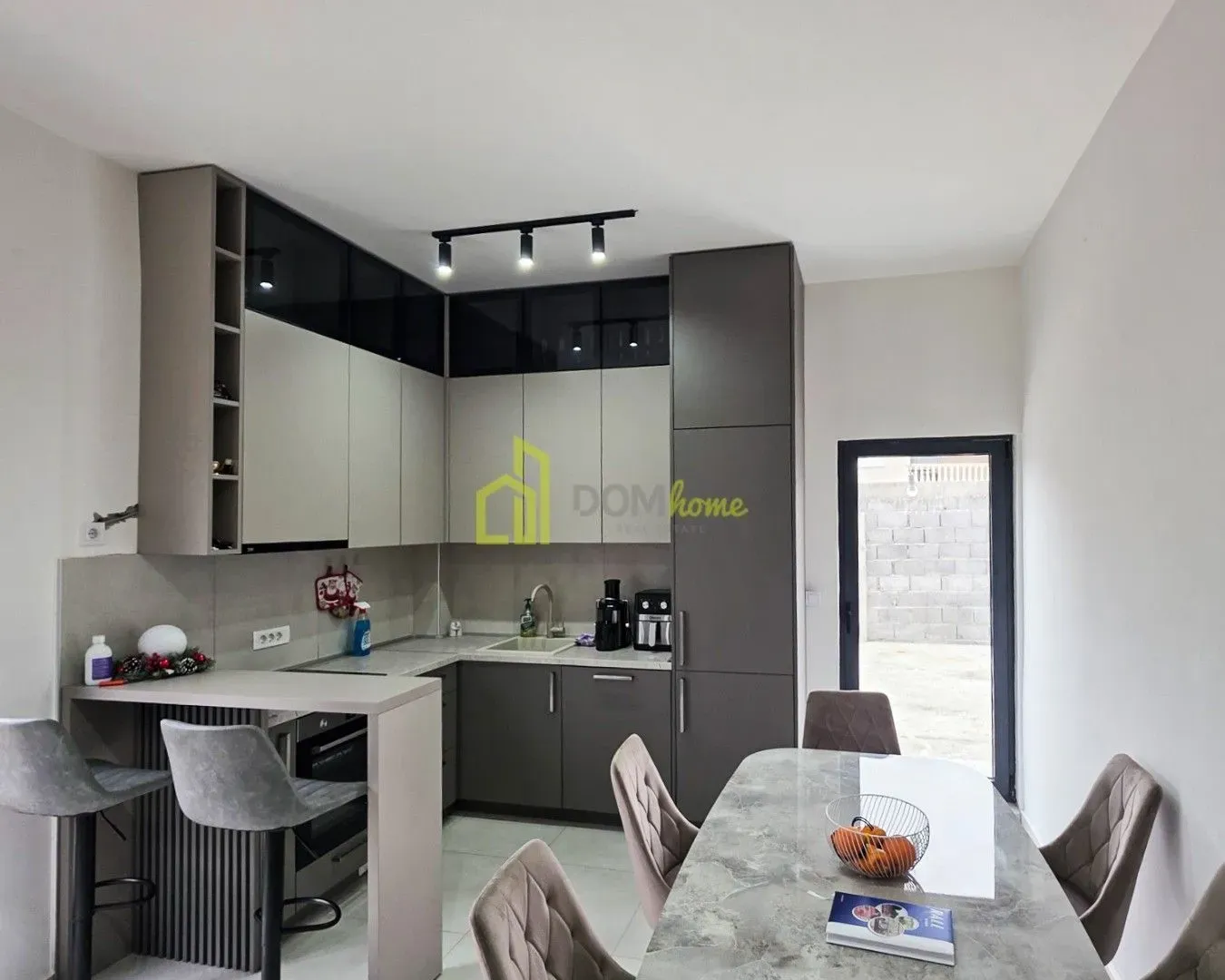 Prodaja, trosoban stan, 80m², Zabjelo, Podgorica