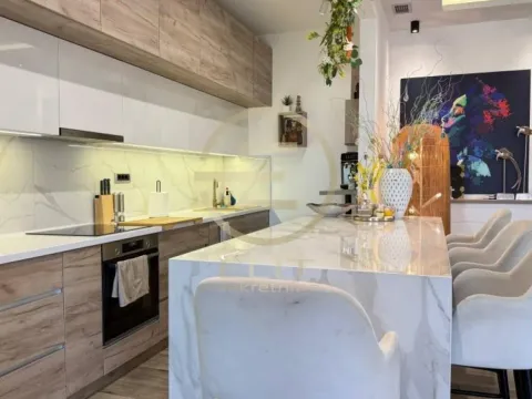 Prodaja, kuća, 165m², Petrovaradin, Novi Sad - image 9