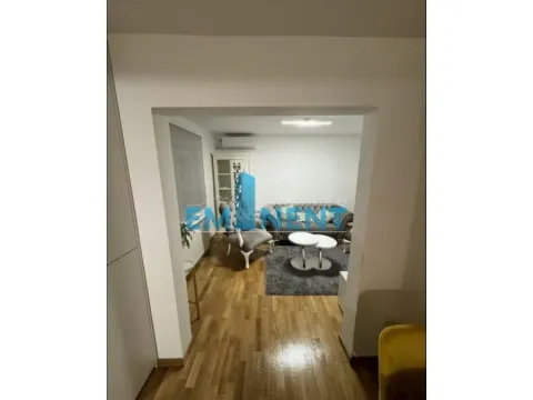 Rent, apartment, 60m², Senjak, Beograd - image 2