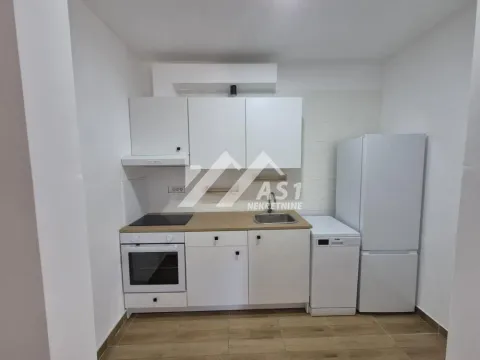 Izdavanje, dvosoban stan, 50m², Novi Majur, Petrovaradin - image 4
