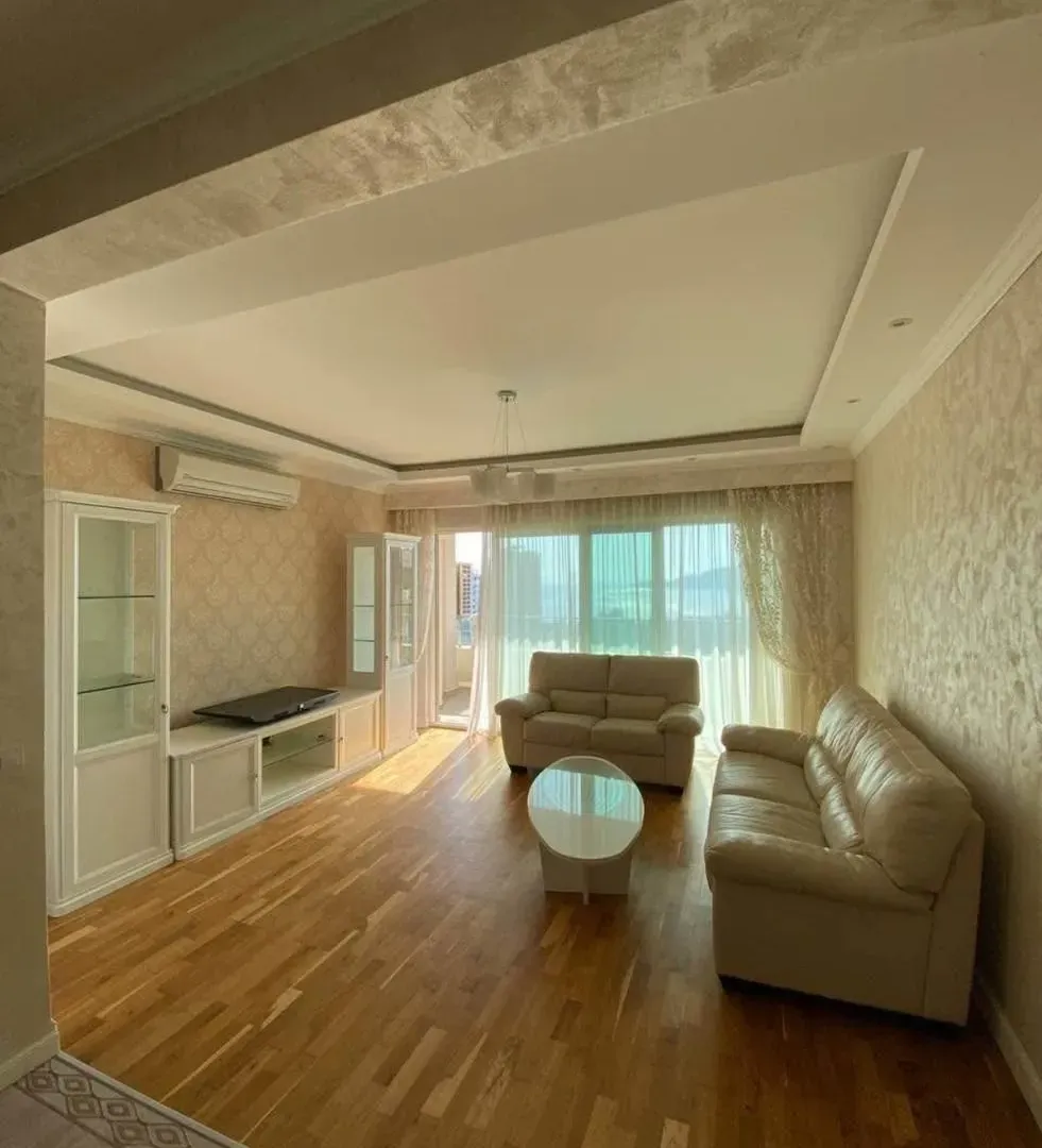 Sale, three bedroom apartment, 115m², Bečići, Budva