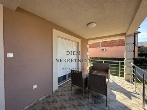 Izdavanje, trosoban stan, 120m², Donja Gorica, Podgorica - image 2