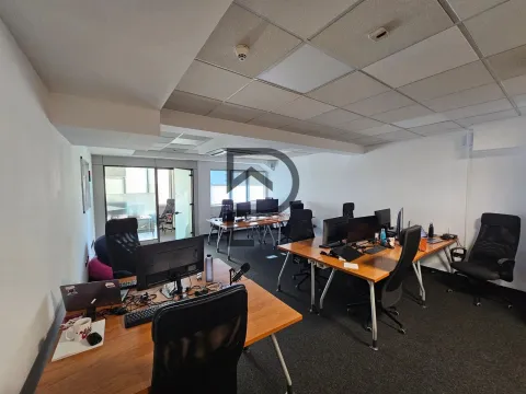 Izdavanje, poslovni prostor, 55m², Preko Morače, Podgorica