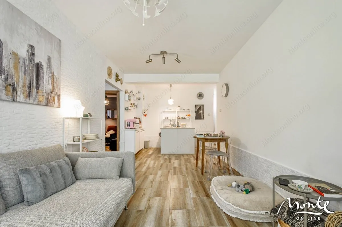 Sale, two bedroom apartment, 57m², Pržno, Budva