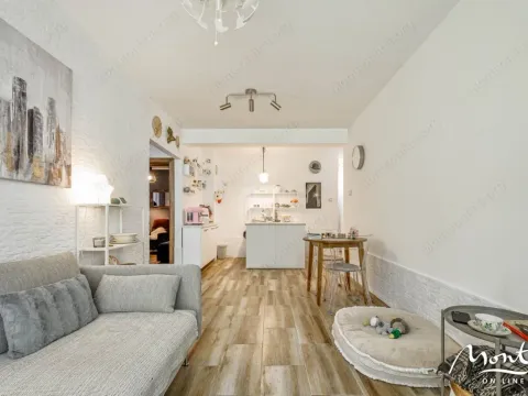 Prodaja, dvosoban stan, 57m², Pržno, Budva - image 19