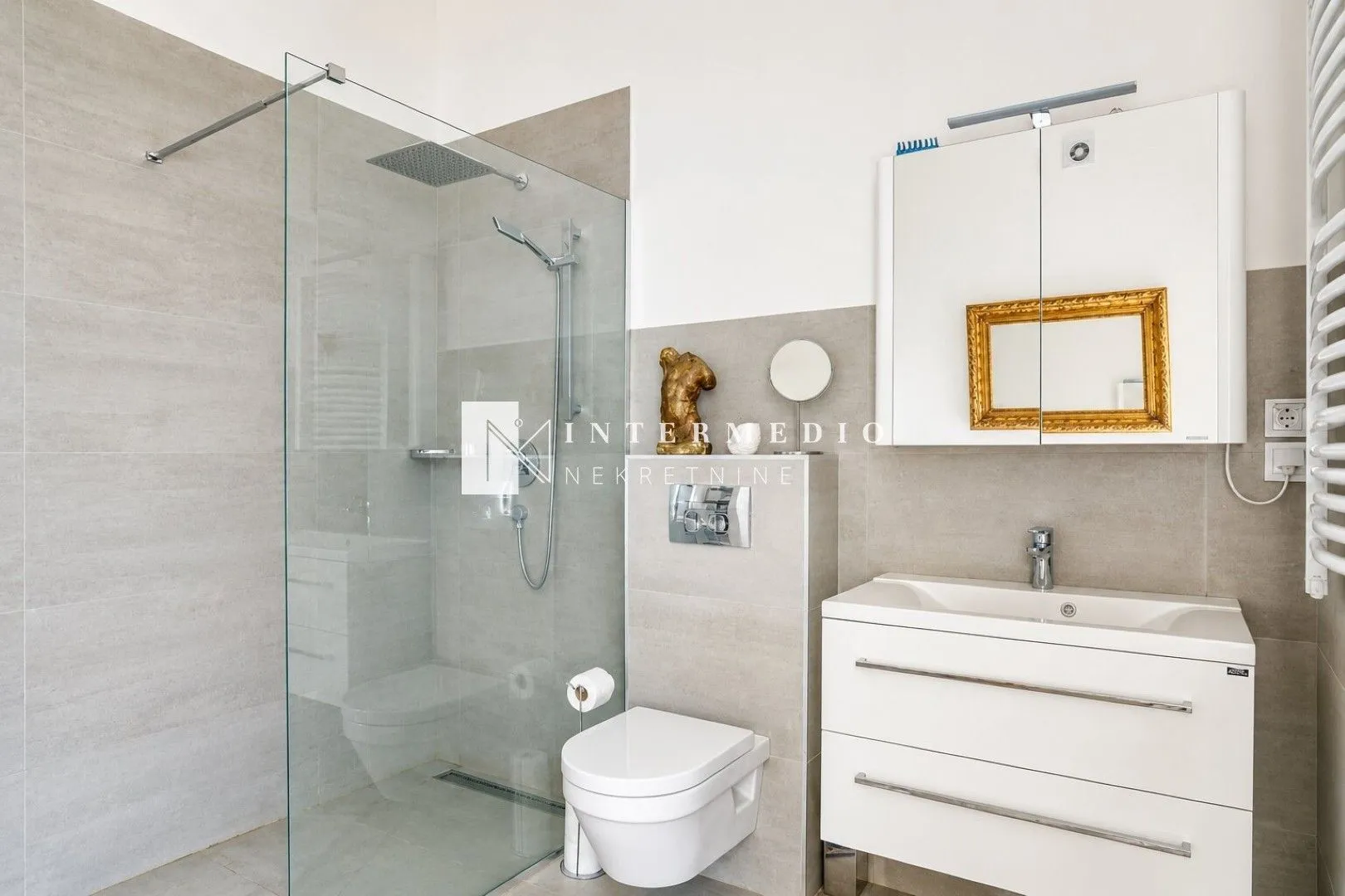 Sale, house, 230m², Podi, Herceg Novi