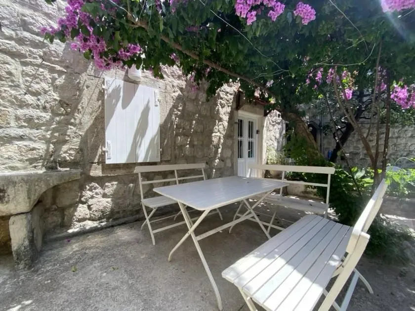 Prodaja, stan, 95m², Perast, Kotor