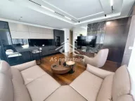 Izdavanje, trosoban stan, 90m², Savski Venac, Beograd - image 1