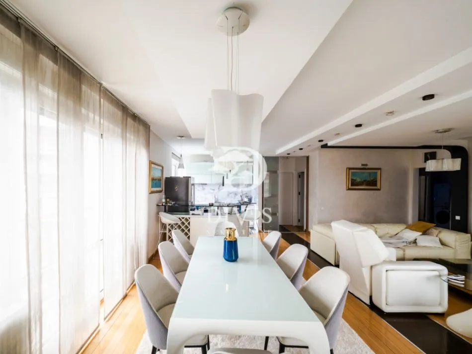 Prodaja, četvorosoban stan, 139m², Novi Beograd Blok 19, Novi Beograd Sve Podlokacije