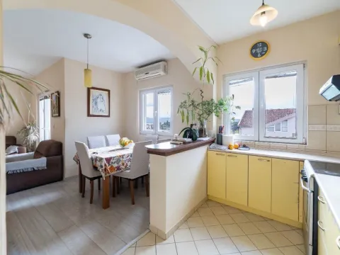 Prodaja, trosoban stan, 106m², Tivat, Crna Gora - image 6