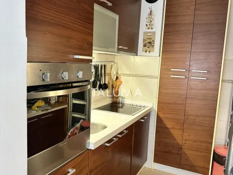 Prodaja, trosoban stan, 81m², Stari Aerodrom, Podgorica - image 3