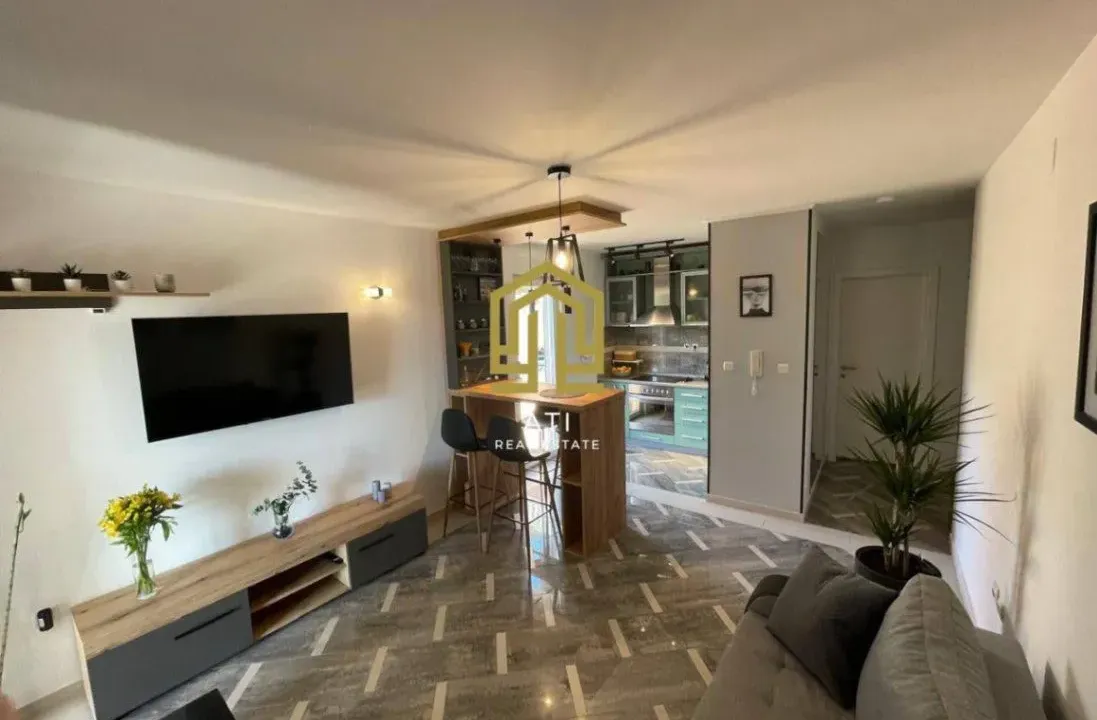 Prodaja, dvosoban stan, 65m², Seoce, Budva