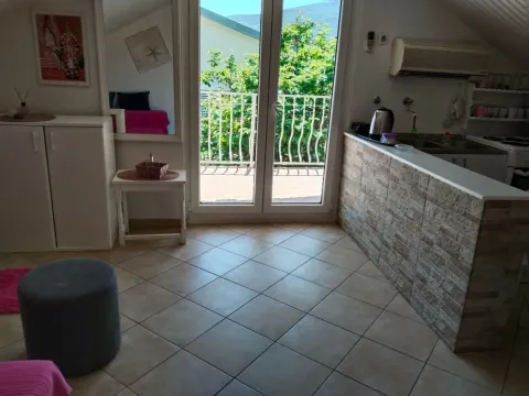 Prodaja, stan, 53m², Herceg Novi, Crna Gora - image 10