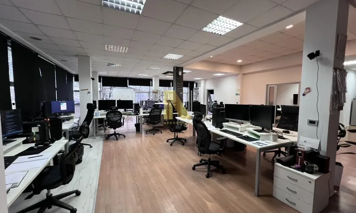 Rent, office space, 400m², Novo naselje, Novi Sad