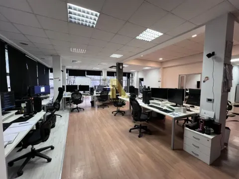 Rent, office space, 400m², Novo naselje, Novi Sad