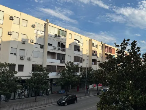 Rent, two bedroom apartment, 50m², Centar, Podgorica - image 5