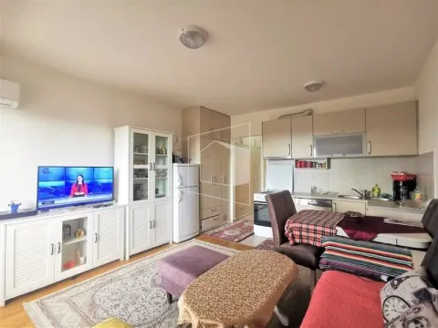 Izdavanje, stan, 30m², Stari Aerodrom, Podgorica - image 2