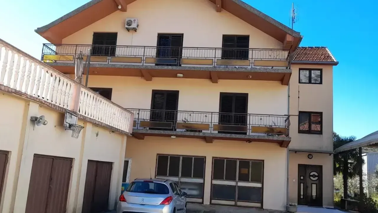 Prodaja, kuća, 307m², Kotor, Crna Gora