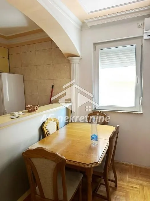 Izdavanje, trosoban stan, 60m², Brace Jerković, Voždovac Sve Podlokacije