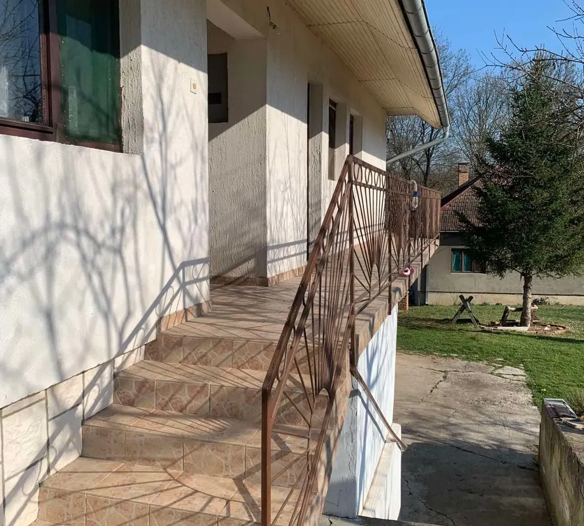 Prodaja, kuća, 200m², Stepojevac, Lazarevac