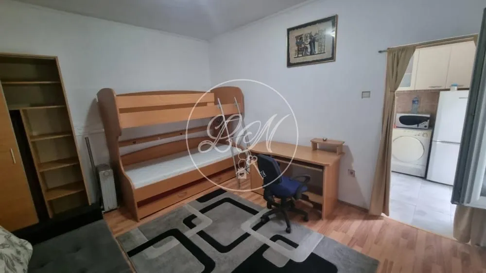 Prodaja, jednosoban stan, 26m², Zemun Centar, Zemun Sve Podlokacije