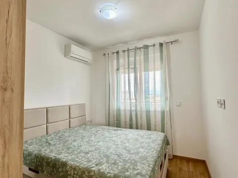 Izdavanje, dvosoban stan, 47m², Stari Aerodrom, Podgorica - image 7