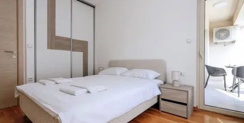 Rent, two bedroom apartment, 67m², Bečići, Budva - image 5