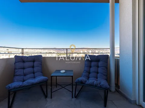 Izdavanje, dvosoban stan, 73m², City Kvart, Podgorica - image 2