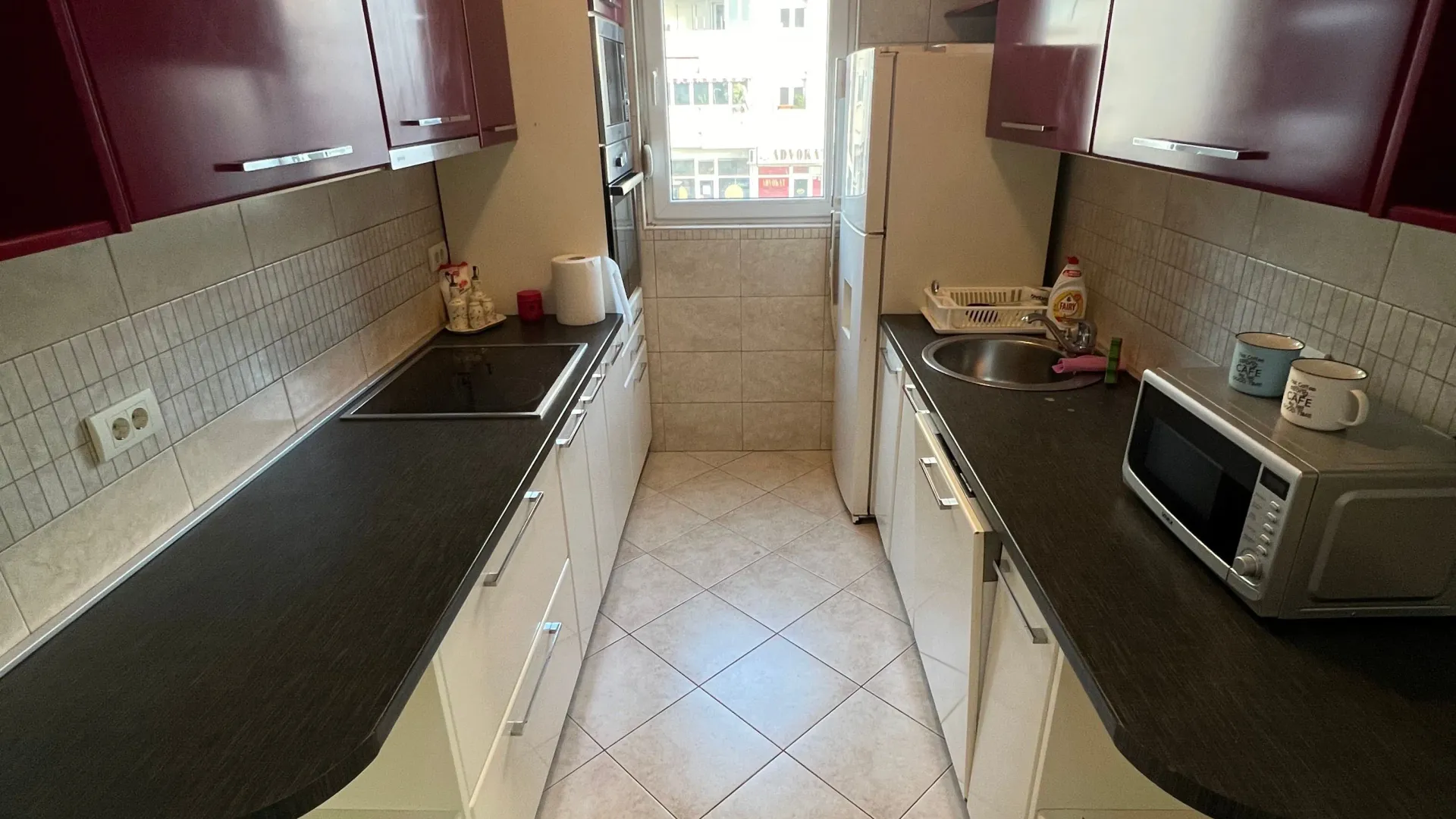 Izdavanje, jednosoban stan, 52m², Centar, Bar