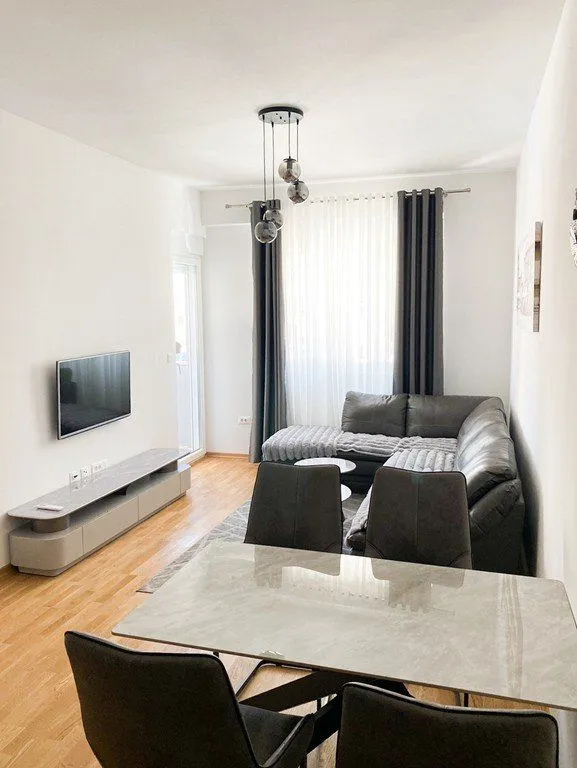 Izdavanje, jednosoban stan, 48m², Zabjelo, Podgorica