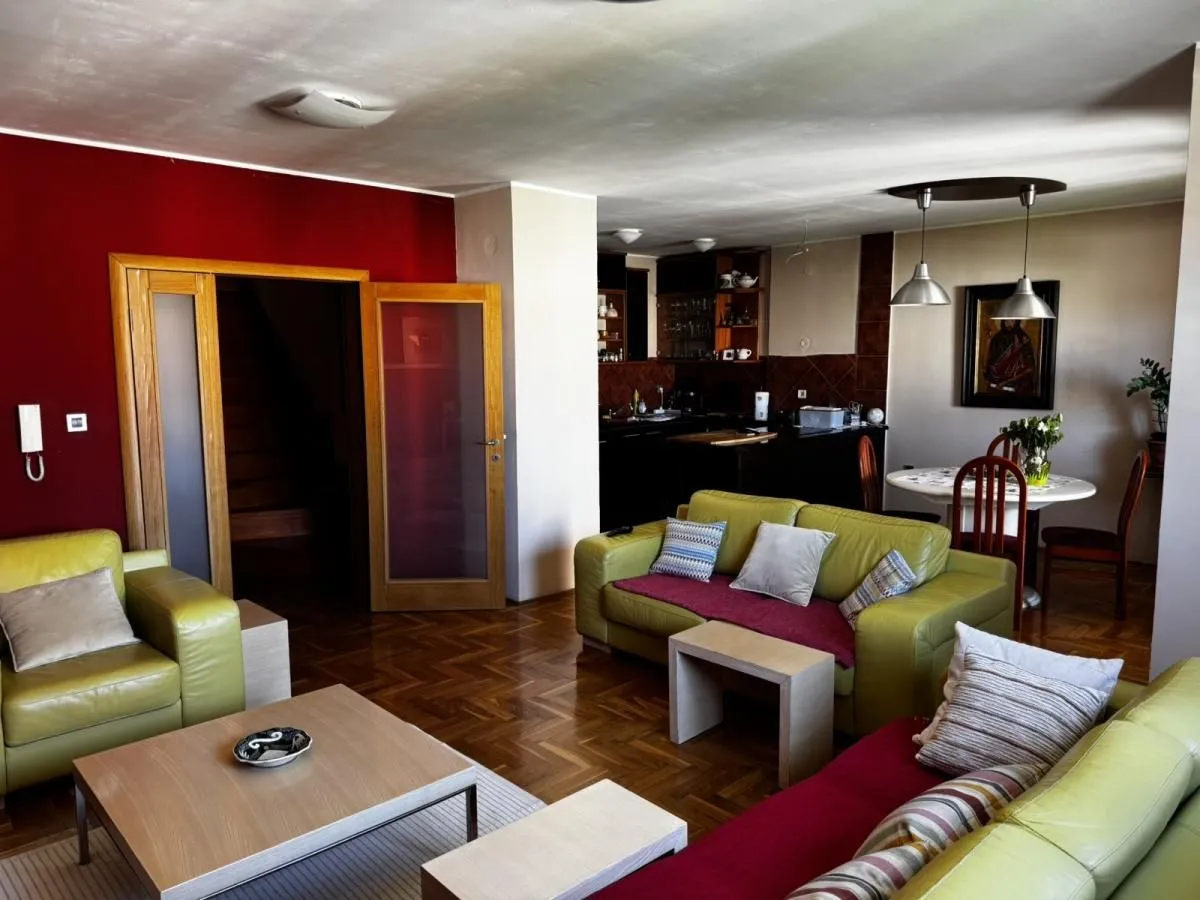 Prodaja, stan, 143m², Nova Detelinara, Novi Sad Sve Podlokacije