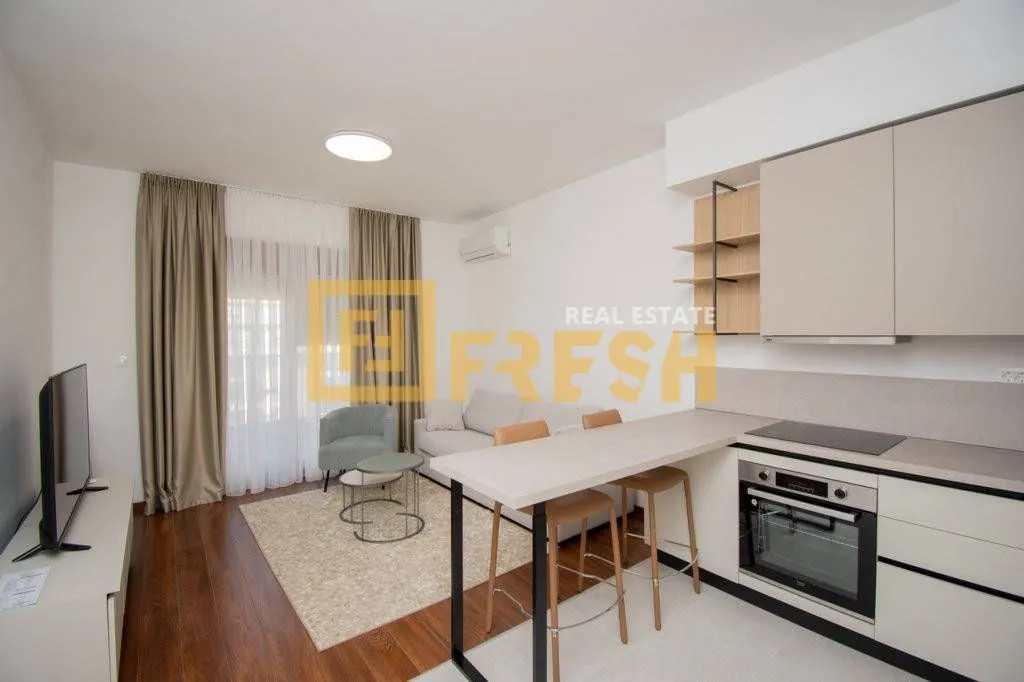 Izdavanje, dvosoban stan, 70m², Master Kvart, Podgorica