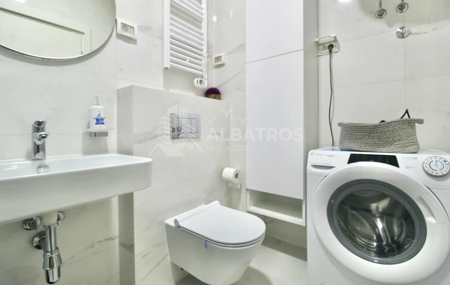 Daily-rent, one bedroom apartment, 51m², Centar, Bar