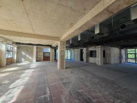 Prodaja, poslovni prostor, 340m², Tivat, Crna Gora