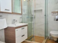 Izdavanje, dvosoban stan, 95m², Gradiošnica, Tivat - image 7